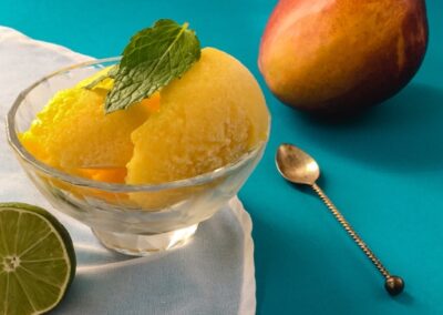 Mango-ijs met kokosmelk